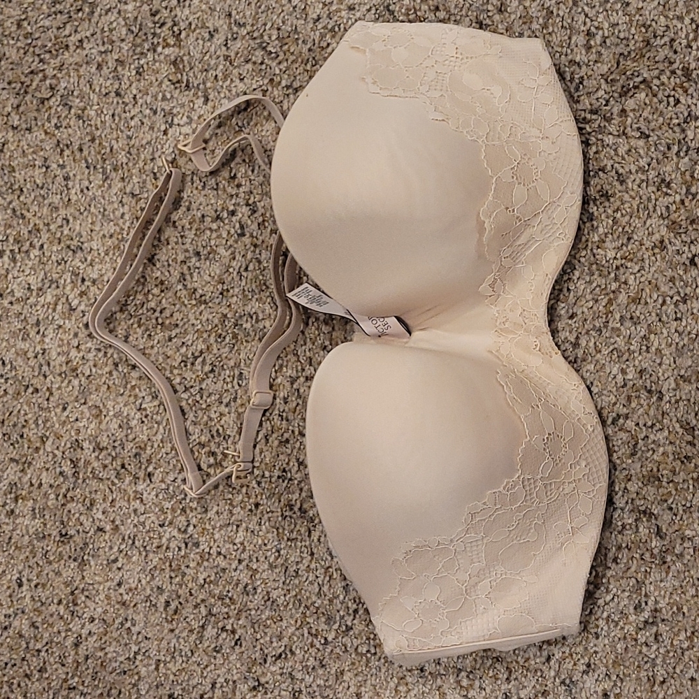 Victoria's Secret strapless/convertible bra